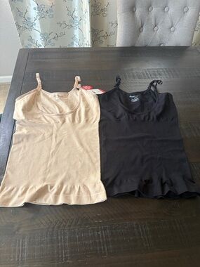 Skinnygirl Seamless Camisole Tank Top in Black and Beige